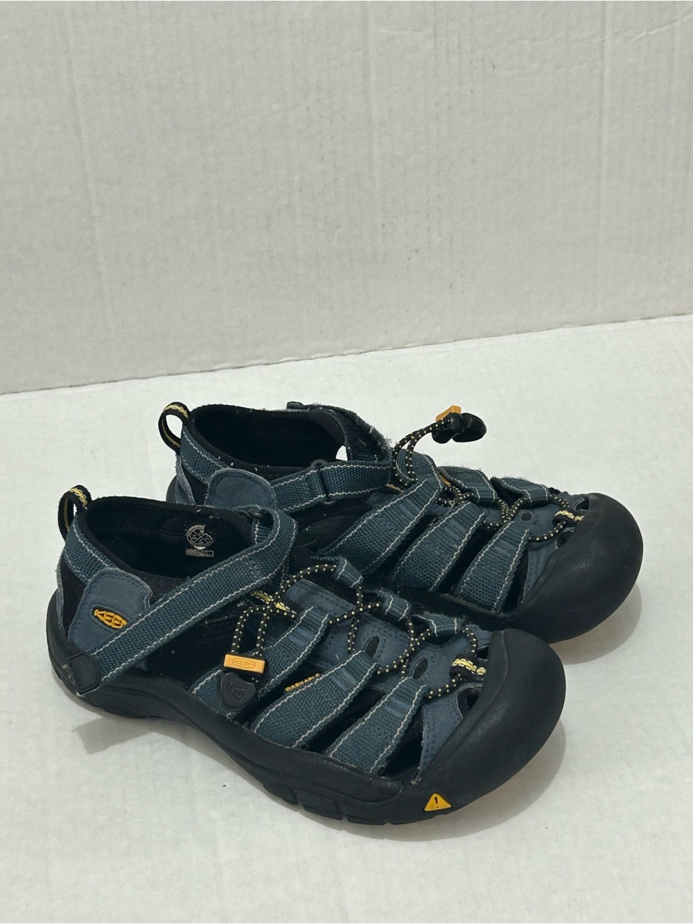 Keen Kids Newport H2 Sandals
Size 3 in Teal Green